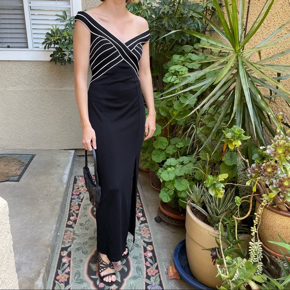 Vintage black/silver Tadashi maxi dress with deep slit in front - Picture 1 of 9